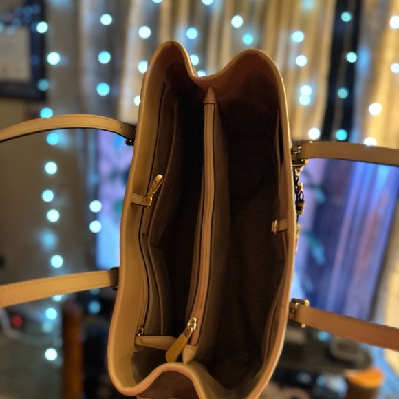 Michael Kors Tote - Picture 4 of 9